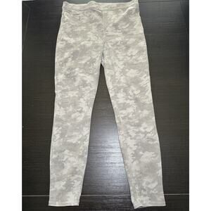 Spanx Woman’s Camo Leggings Size XL, Casual, Travel, Athleisure